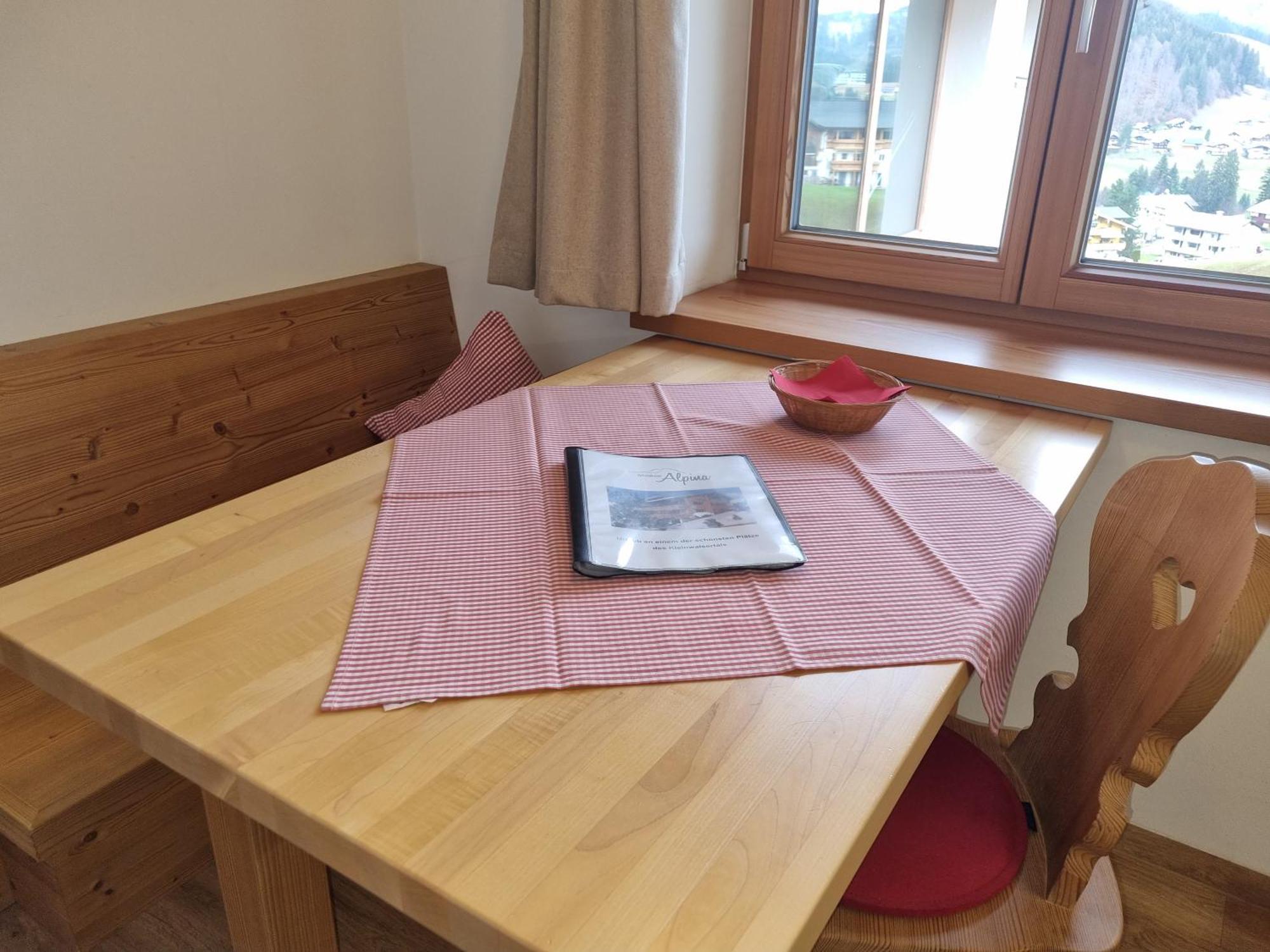 Gaestehaus Alpina Riezlern Habitación foto
