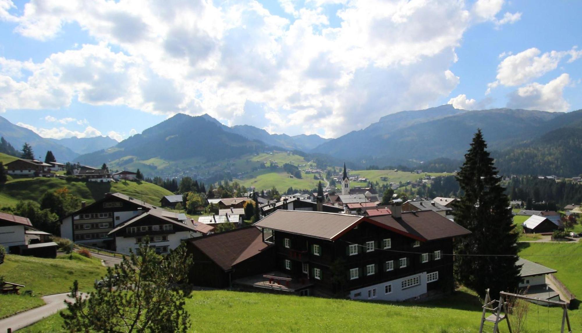 Gaestehaus Alpina Riezlern Exterior foto